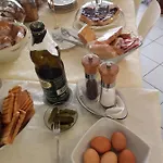A Casa Di Monica 3* Olbia
