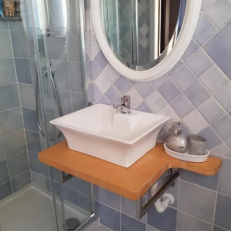 A Casa Di Monica 3* Ольбія
