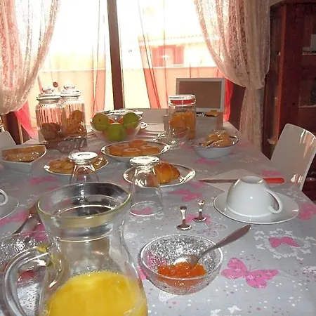 Couette-café A Casa Di Monica Olbia