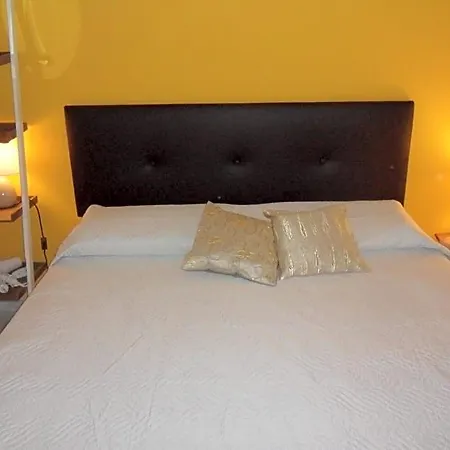 A Casa Di Monica Oda ve Kahvaltı