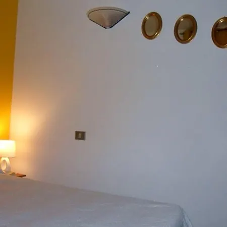 A Casa Di Monica Oda ve Kahvaltı