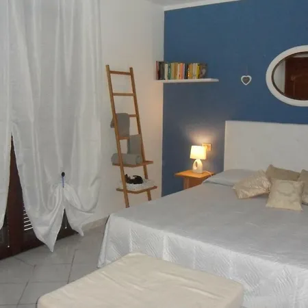 A Casa Di Monica 3* Ольбія