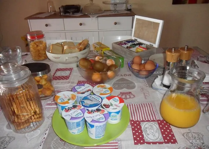 A Casa Di Monica Bed & Breakfast 3*