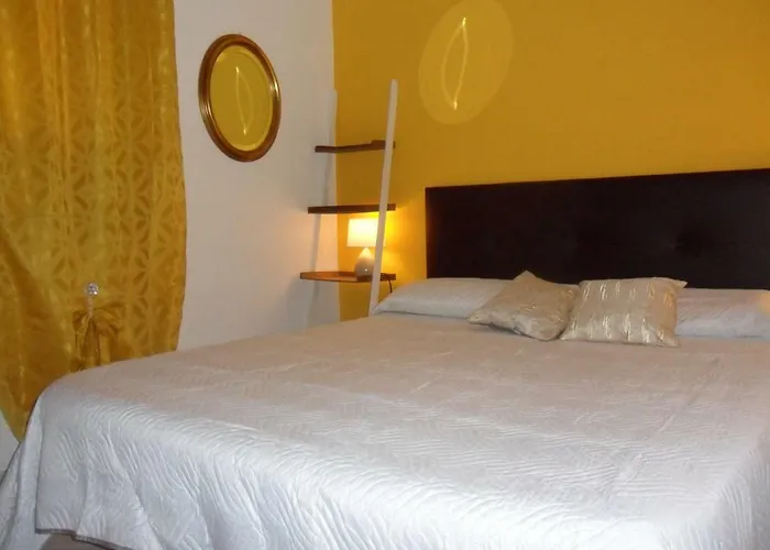 A Casa Di Monica Bed & Breakfast 3*